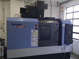 DEAWOO Doosan DNM 500 machining center 4-axis	